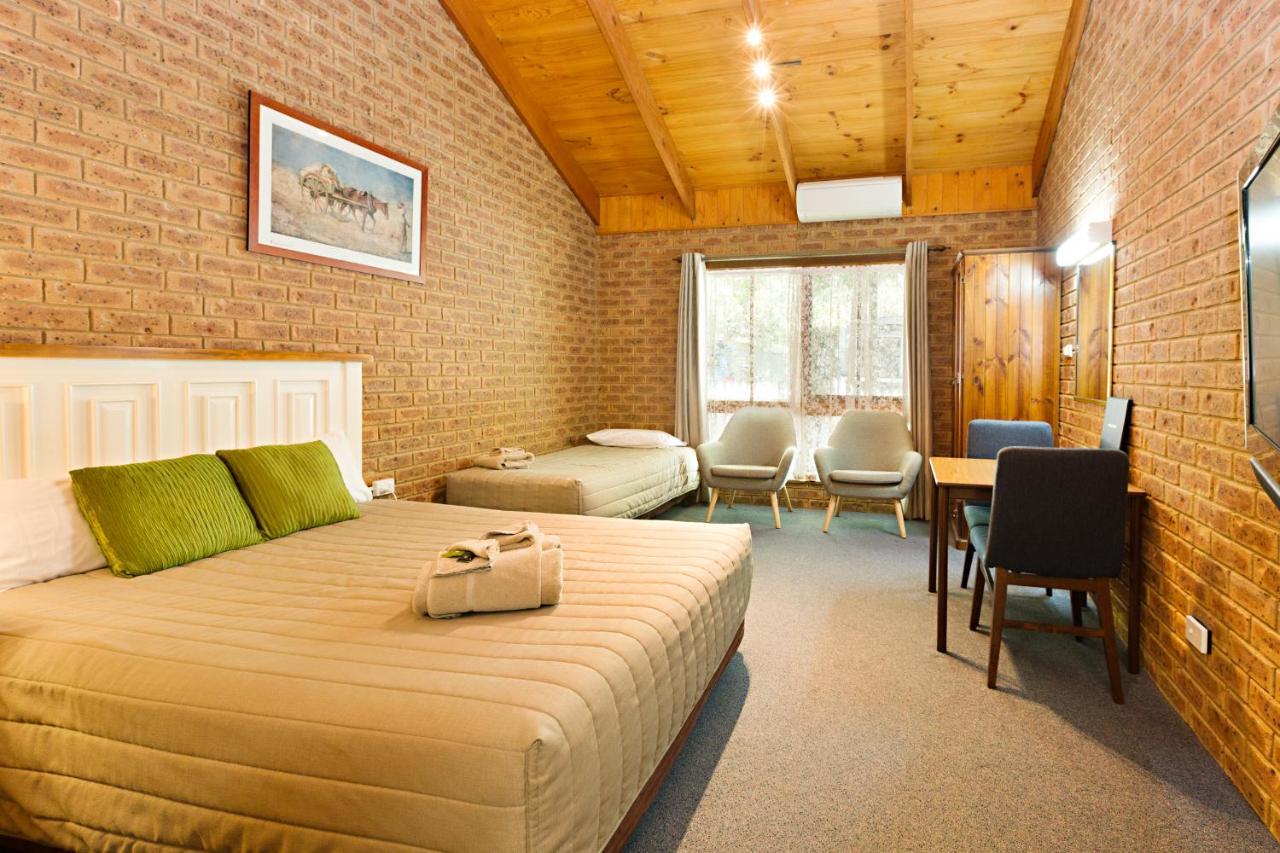 Beechworth Carriage Motor Inn Bagian luar foto