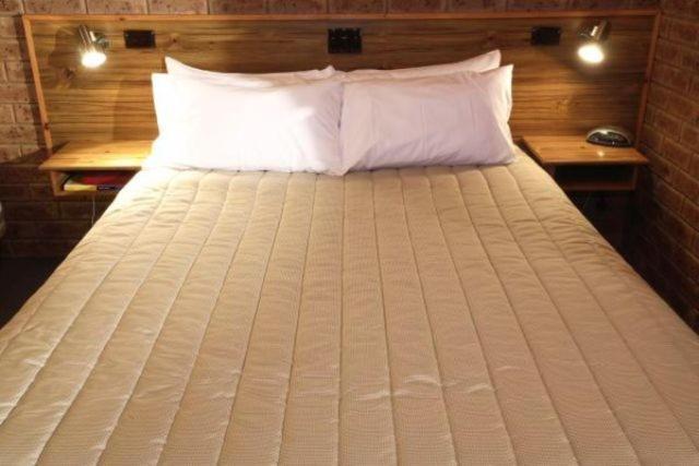 Beechworth Carriage Motor Inn Bagian luar foto